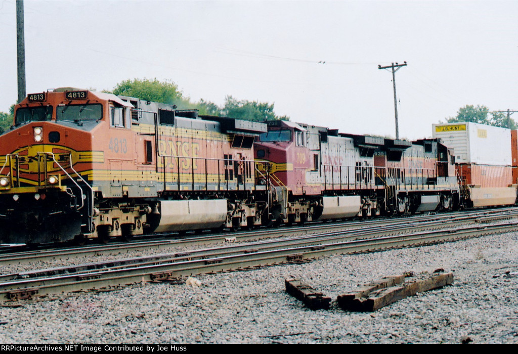 BNSF 4813 West